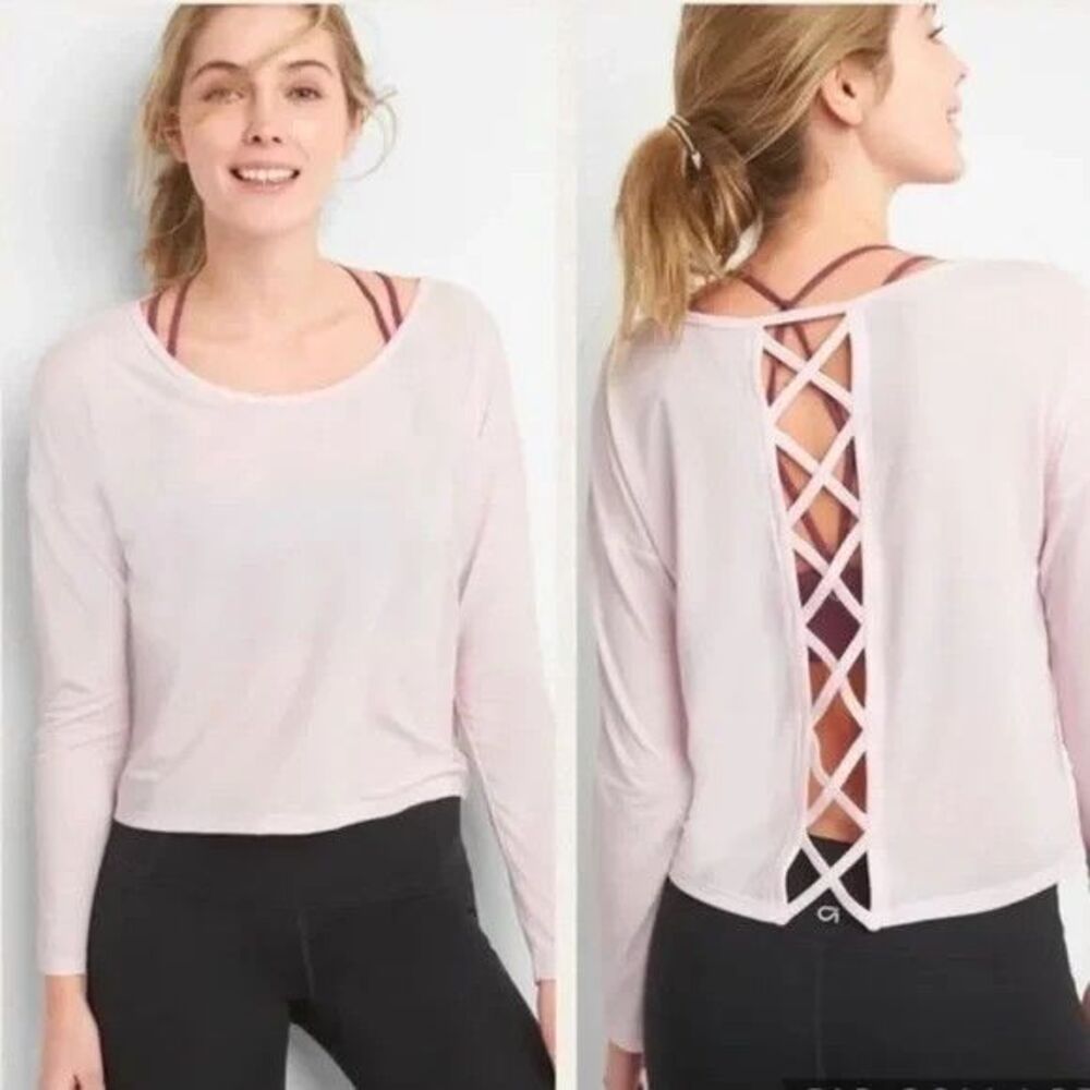GAP GapFit Lattice Back Cropped T-Shirt Pink Long Sleeve Whimsical Boho Yoga M